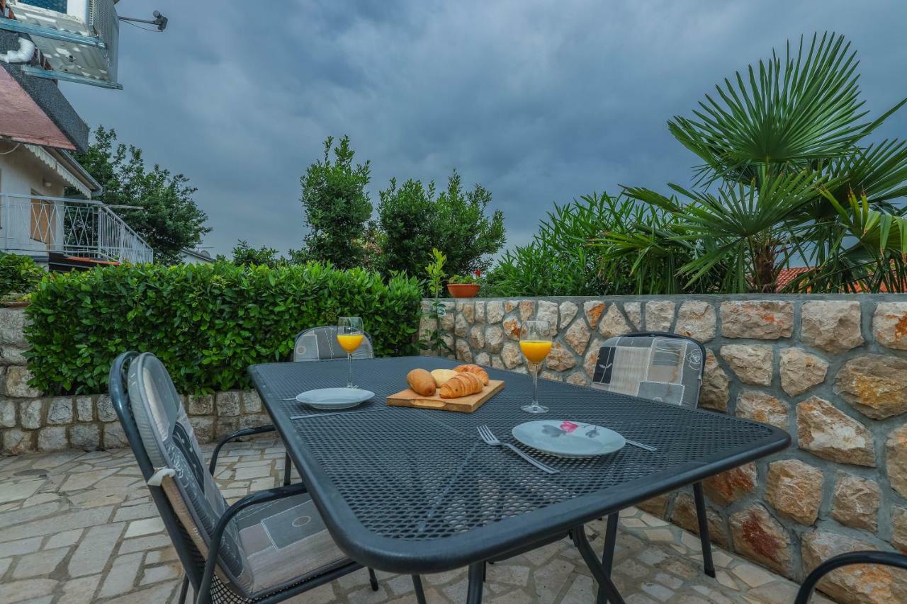 Apartment Lisinski Crikvenica Eksteriør billede
